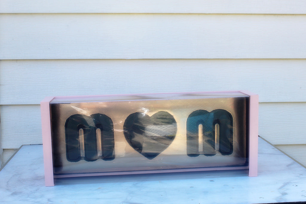 MOM BOX - Floral Props and Design 