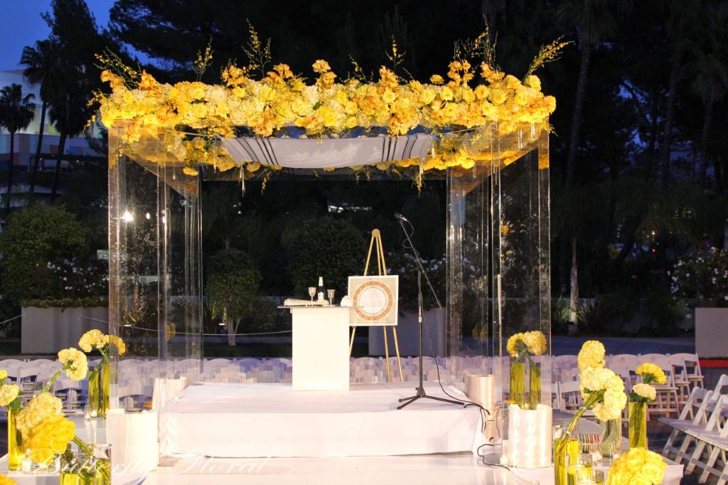 ACRYLIC CHUPPAH, ARBORS, & ARCHES - Floral Props and Design 