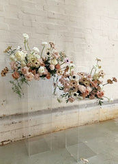 CLEAR ACRYLIC PEDESTAL